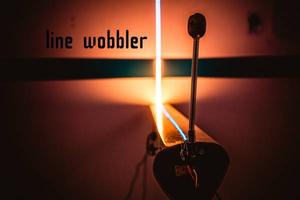Игра на одной светодиодной ленте  Line Wobbler